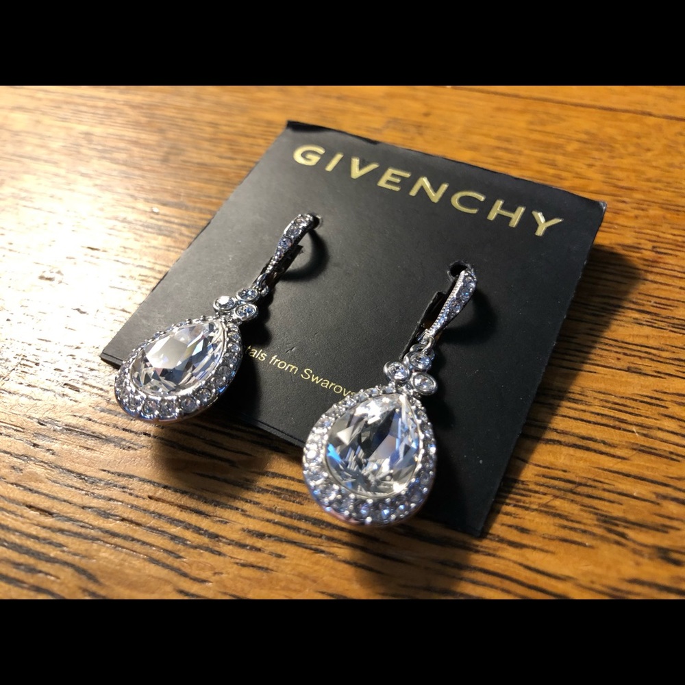 Givenchy Earrings - Picture 3 of 5